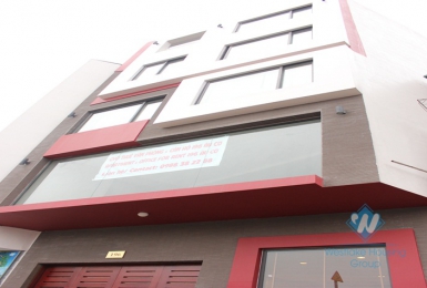 Office available for rent in Au Co street, Tay Ho, Hanoi